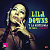 CD Tipp des Monats: Lila Downs - En Paris - Live a FIP (Fiestastimmung auf staubigem Tanzboden- Lila Downs brennt auf ihrem ersten Live Album ein Feuerwerk mit akrobatischen Vokalausflügen und mitreissenden Rhythmen ab. Charakteristisch für Lila Downs’ Musik ist nicht nur die vorzügliche Mixtur aus mexikanischem Folk, Jazz, Cumbia und indianischen Rhythmen zu einem hochprozentigen panamerikanischen Cocktail, sondern auch ihr leidenschaftlicher Mezzosopran, der gleich mehrere Oktaven umfasst. Hinreissend!)