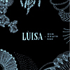 CD Tipp des Monats: Lùisa - One youth ago (One Youth Ago, in Eigenregie und mit liebevoll gestaltetem Artwork veröffentlicht: ein charmant-unperfektes und doch enorm eindringliches Debut, das durch Lùisas frische, ungewöhnliche Songs und ihre ausdrucksstarke Stimme überzeugt. Diese ungewöhnlich facettenreiche, rauchige Stimme  passt exzellent zu ihrem unkonventionellen Gitarrenspiel mit dem die 20-jährige Musikerin ihre melodiösen Songs präsentiert. -One Youth Ago- entpuppt sich als vielschichtiges, melodisches und gleichzeitig mitreißendes Werk!)