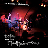 CD Tipp: Dota & Die Stadtpiraten - In anderen Räumen (Live) (Ganz neuer Live Mitschnitt der tollen Berliner Band um die Songwriterin Dota Kehr, auch bekannt unter dem Pseudonym die Kleingeldprinzessin. Sie mischen einzigartig Bossanova, Gitarrenpop und südamerikanisches und die Verse über die großen, kleinen und verstrickten Gefühle und Situationen des Alltags sind voll von Wortwitz und Binnenreimen. Dabei haben die Songs immer noch ein Stückchen der Leichtigkeit und Selbstverständlichkeit von Straßenmusik bewahrt.)