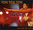 CD-Tipp (Soul): TOK TOK TOK - Reach out...&sway your booty (Live) (TOK TOK TOK sorgen stets für ein einmaliges Live-Erlebnis. Die warme Stimme von Sängerin Tokunbo Akinro schwebt über dem Soul von Drums, Bass, Fender Rhodes Piano und Saxophon.
Melodische Schönheit und ein kräftiger Groove gehen hier eine magische Verbindung ein! ... www.toktoktok.eu)